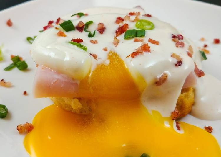 Simple Way to Make Perfect Poached Eggs with Lemony Mayo Sauce