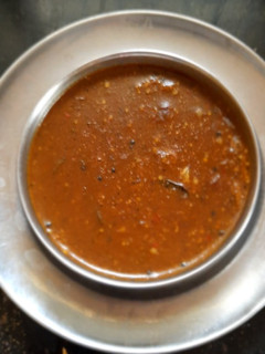 மிளகு குழம்பு (Pepper curry recipe in tamil) செய்முறை முக்கிய புகைப்படம்