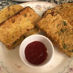 A picture of Besan wali bread.
