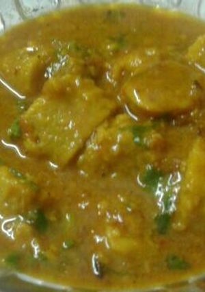 A picture of Gatte ki sabji.