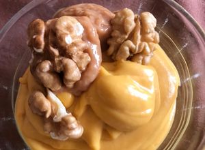 Una foto de Mousse Mónica de Lúcuma en Thermomix