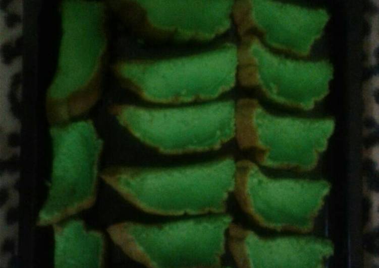 27• Bolu Chiffon Pandan