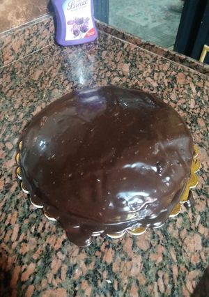 صورة لوصفة صوص الشوكولاته لتزيين الكيك