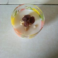 Muhallabia(milk pudding) A picture of Muhallabia(milk pudding).