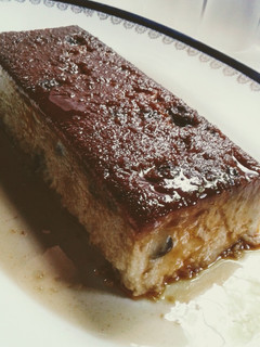 Una foto de Budín de pan, sin huevos y sin horno fácil
