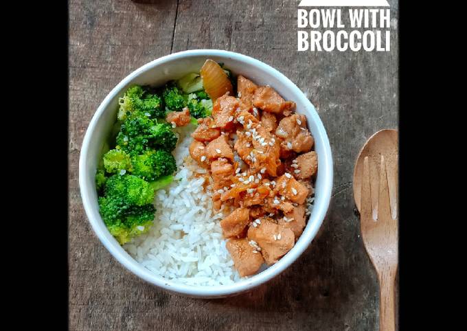 Teriyaki Chicken bowl with broccoli