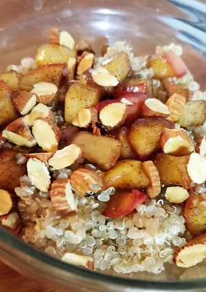 Una foto de Bowl dulce de quinoa 🍚