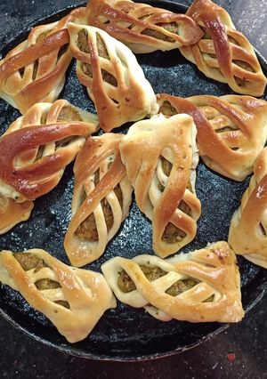 A picture of Baked designer samosa.