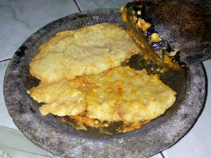 Bagaimana Membuat Telur crispy geprek, Bikin Ngiler