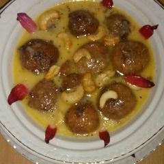 A picture of Banana Saropuli.