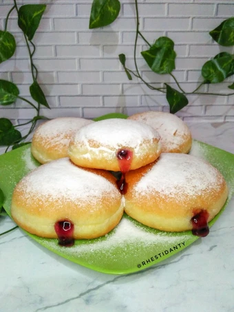 Easy Steps to Prepare Recipes Bomboloni the So Delicious Can Pamper Your Tongue.