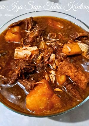Foto resep Semur Iga Sapi Tahu Kentang