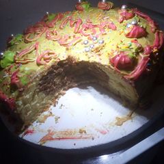 A picture of 2 in 1 cake...I MISS U CAKE*.