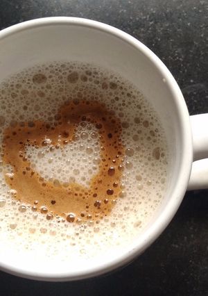 હોટ કોફી(Hot Coffee Recipe in Gujarati) રેસીપી મુખ્ય ફોટો