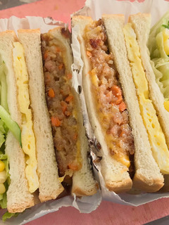 輕鬆做-漢堡肉總匯三明治 的食譜成品照片