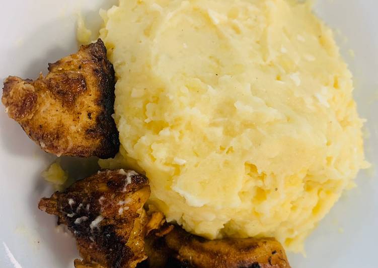 Bagaimana Menyiapkan Mushed potato and chicken grill Jadi, Lezat