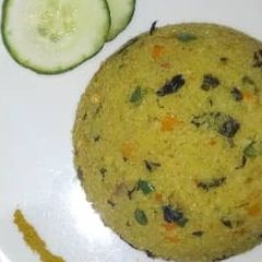 A picture of Dambun tsaki with vegetable.