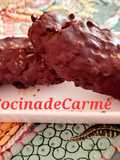 Polos de plátano y chocolate crocante