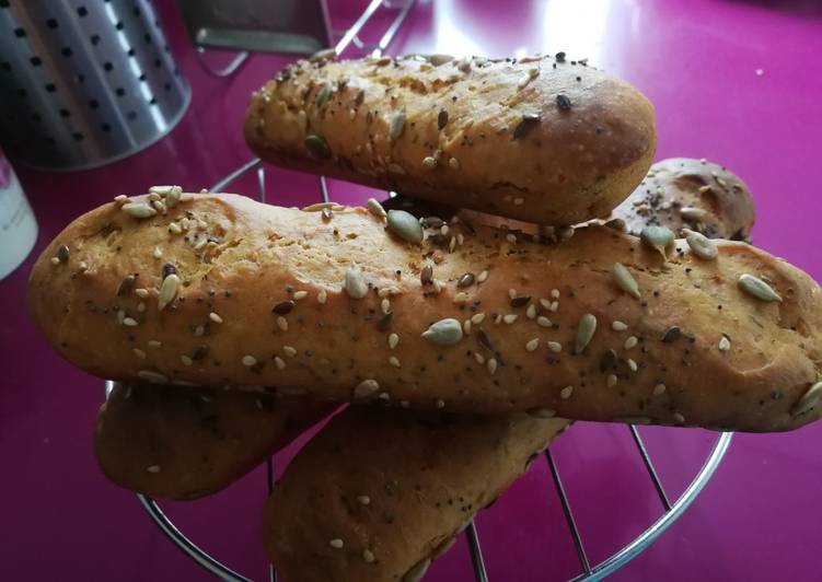 Bagettes con sobrasada queso y orégano