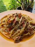 Fettuccine aglio e olio with spicy tuna flakes