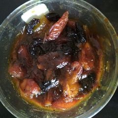 A picture of Mixed fruit chutney.