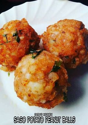 A picture of Sago Potato Peanuts Balls.