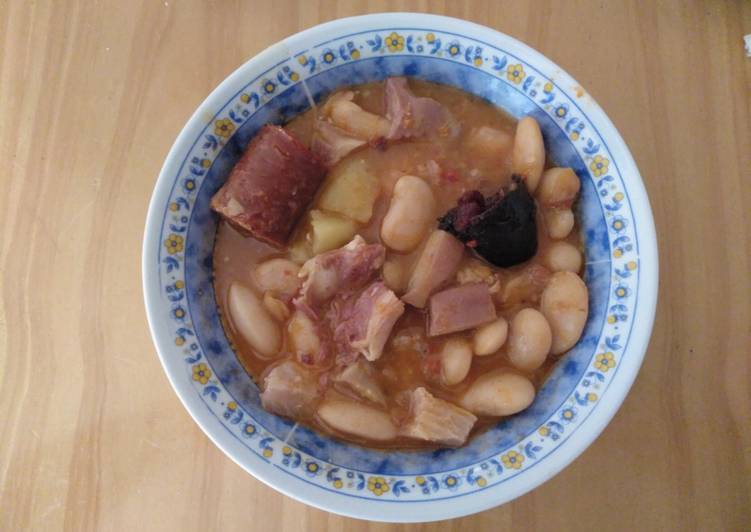 Alubias blancas con chorizo