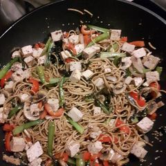 A picture of Asia inspired tofu spaghetti.