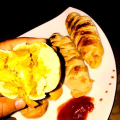 A picture of Chicken bread.