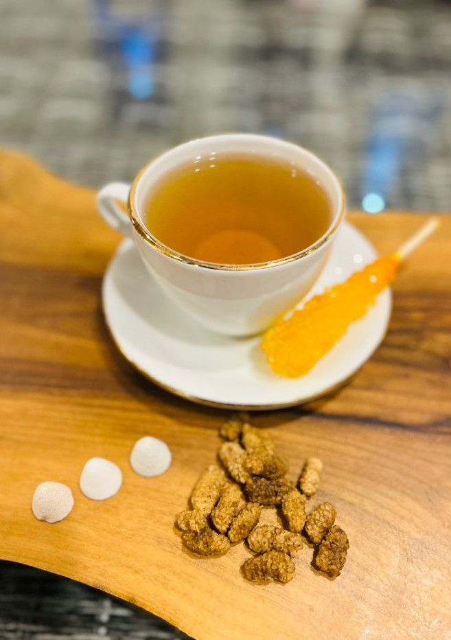 عکسی از دستور دمنوش توت و انجیر