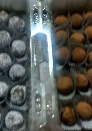 Una foto de Trufas de chocolate y pisco
