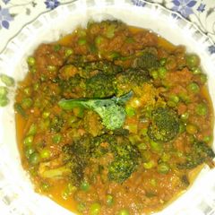 A picture of Crunchy Broccoli ki sabzi.