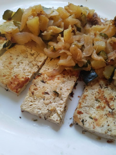 Una foto de Tofu con zarangollo a mi manera