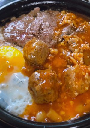 Hình của món Bò né sốt xíu mại.