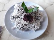 Gambar klepon ketan hitam