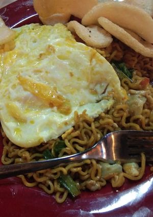 Foto resep Mie goreng komplit