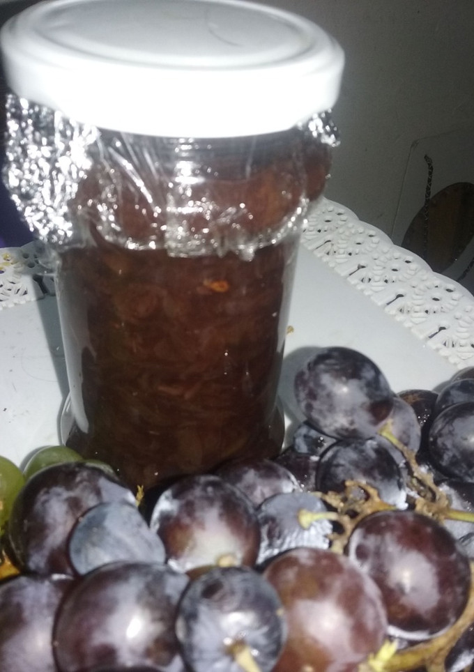 Una foto de Dulce fácil y delicioso de uvas
