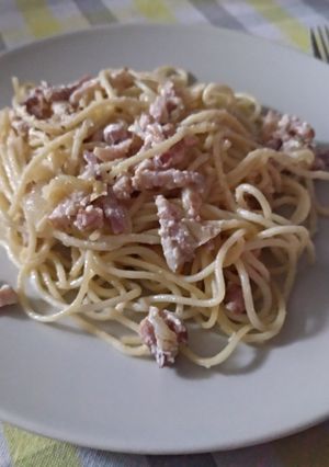 Una foto de Espaguetis carbonara