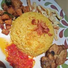 รูปของ Nasi Kuning Rice Cooker
