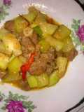 Labu sayur tumis daging pedas