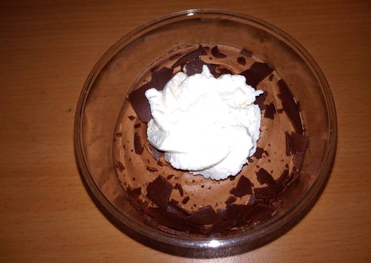 Simple Way to Make Super Quick Homemade Dark Chocolate Mousse