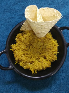 વઘારેલી ખીચડી (Vaghareli Khichdi Recipe In Gujarati) રેસીપી મુખ્ય ફોટો