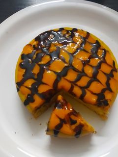 મેંગો કેક (mango cake recipe in gujarati) રેસીપી મુખ્ય ફોટો