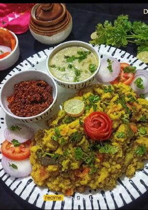A picture of Swaminarayan Kadhi Khichdi (Satvik Khichdi).