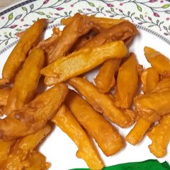 A picture of Fries aloo Pakoras.