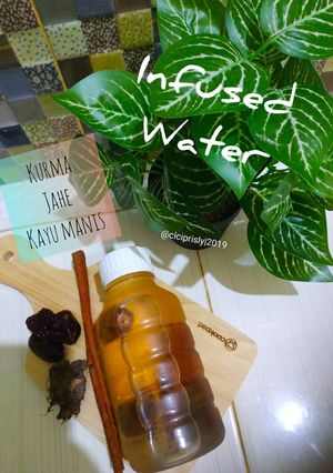 Foto resep Infused Water (Kurma, Jahe, Kayu Manis)
