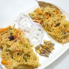 Vegetable pulao with Punjabi tadka #flavour1 A picture of Vegetable pulao with Punjabi tadka #flavour1.