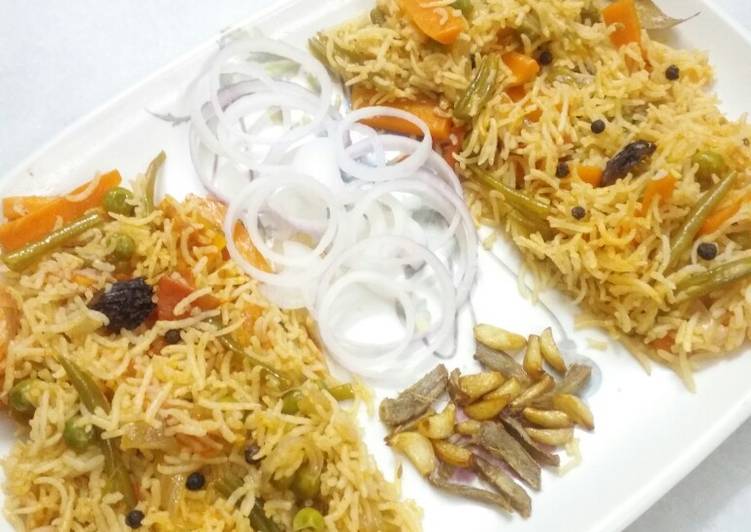 Steps to Prepare Quick Vegetable pulao with Punjabi tadka #flavour1