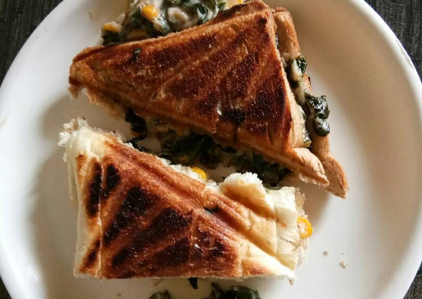 Spinach corn cheese sandwich