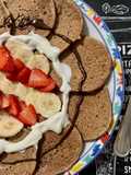 Pancakes, frutta, yogurt e cioccolato 🥞🍓🍌🍫